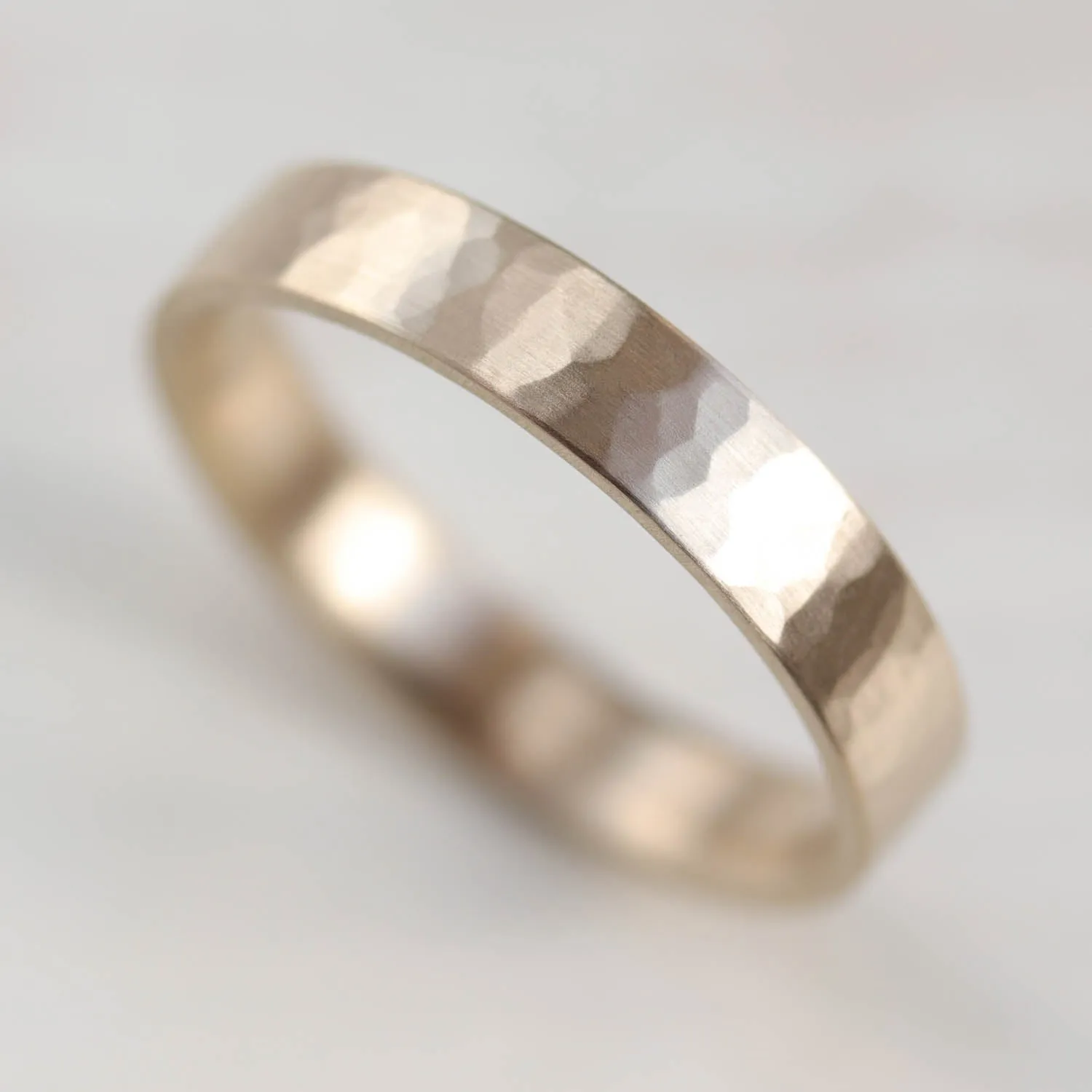Hammer Textured Comfort-fit Flat Band •