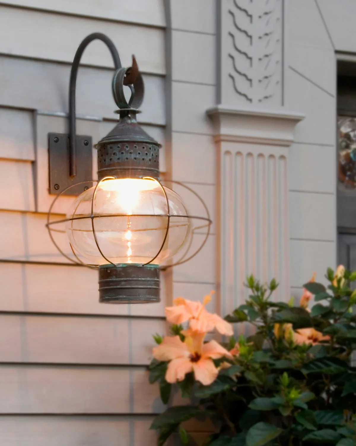 New England Onion Exterior Wall Lantern Large