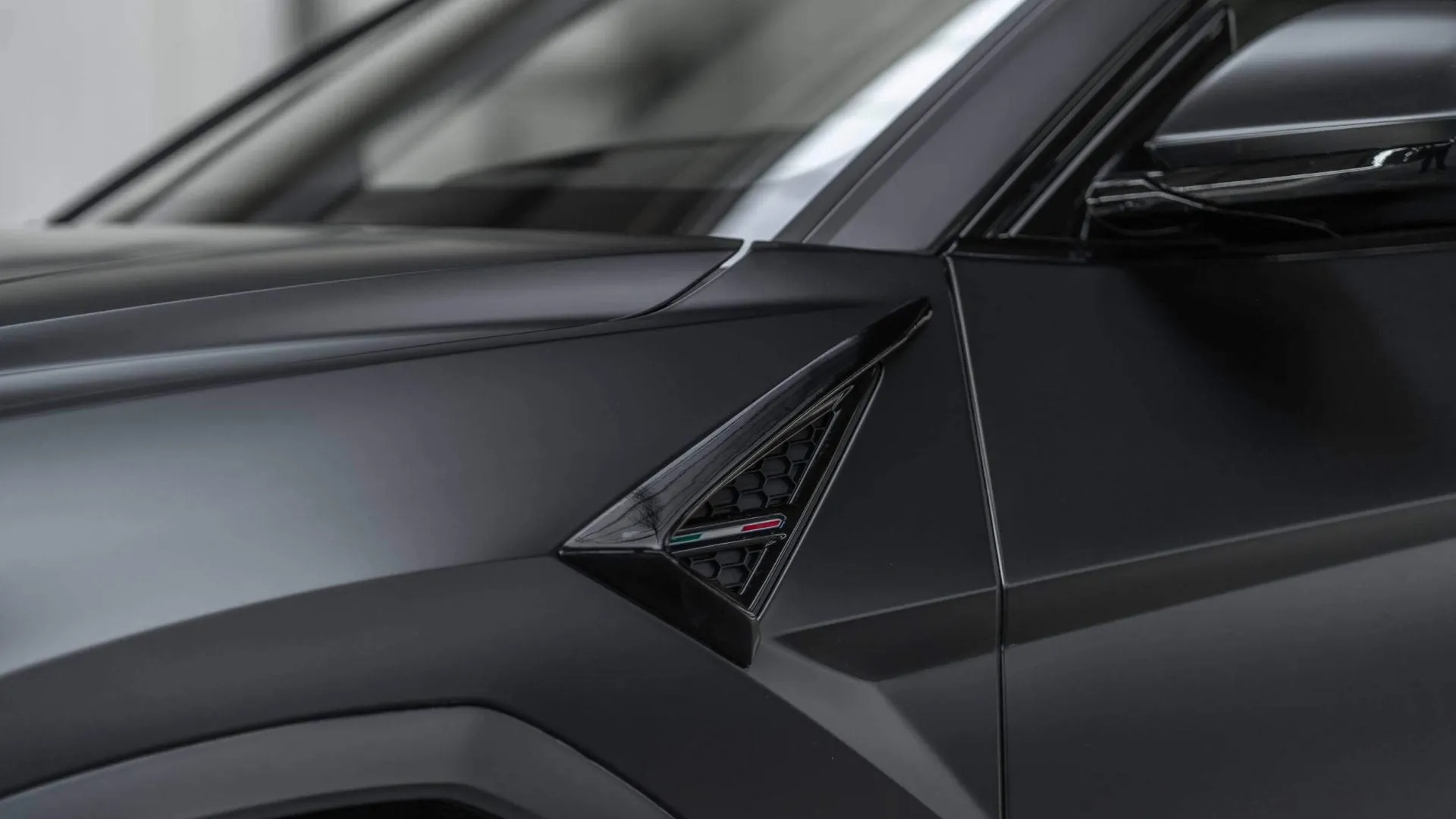 Prior Design Lamborghini URUS PD700 Aerodynamic Body Kit