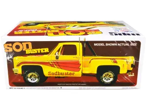 Skill 2 Model Kit 1981 Chevrolet 4x4 Stepside Pickup Truck Sod Buster 1/25 Scale Model by MPC
