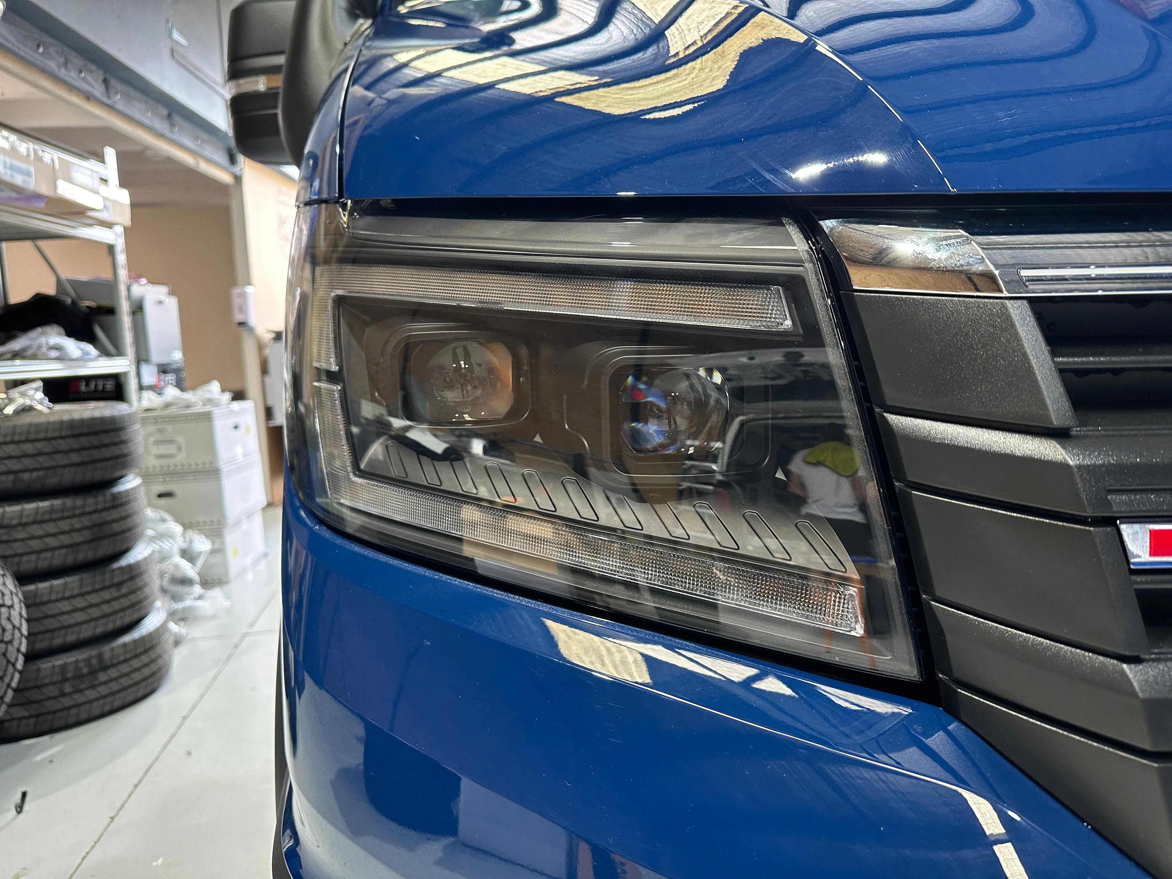 VW Crafter LED DRL Headlights with Sequential Indicators – BLACK